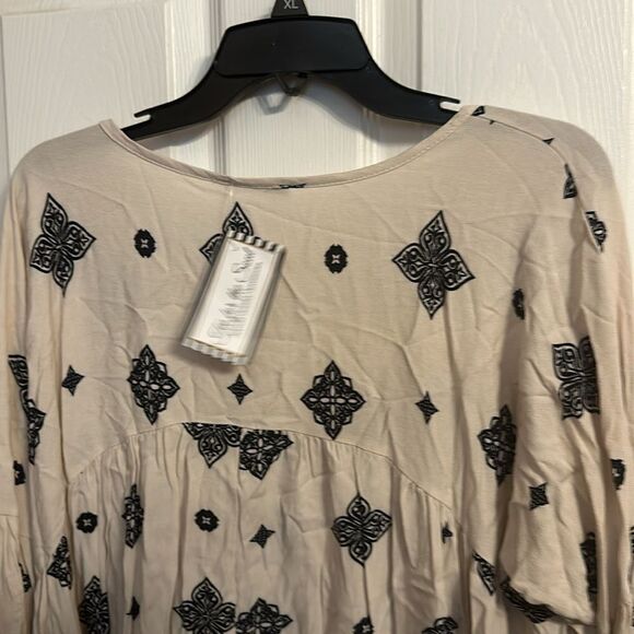 Easy To Love Beige Mandala BabyDoll Top 2Xlarge NWT - Picture 6 of 8